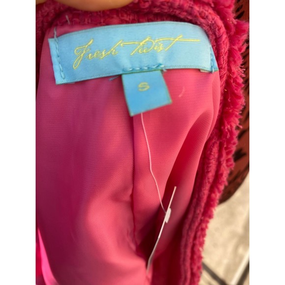 Pink and gold fitted blazer(short) - Picture 6 of 6